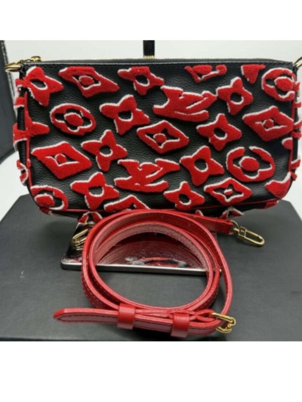 Loius Vuitton Pochette Acessoires Urs x Fischer Mini Pouch Format